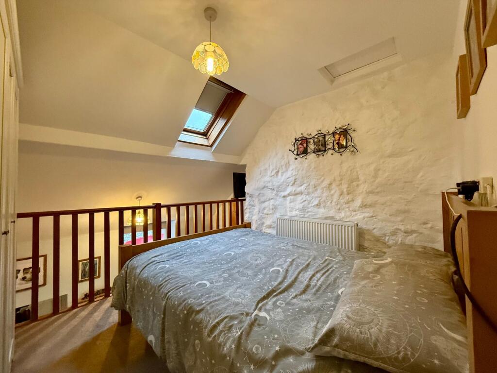 2 Tal Y Bont, Dolgellau. LL40 1UA photo 4