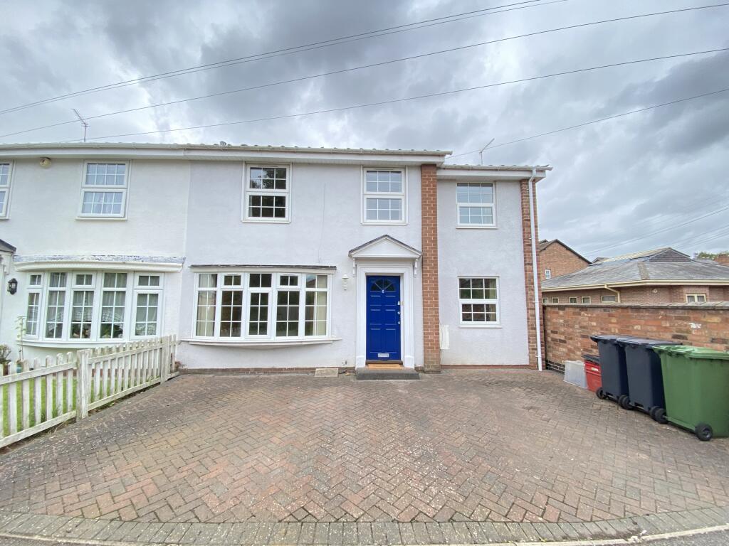 Main image of property: 6 Rotherfield Close, Leamington Spa