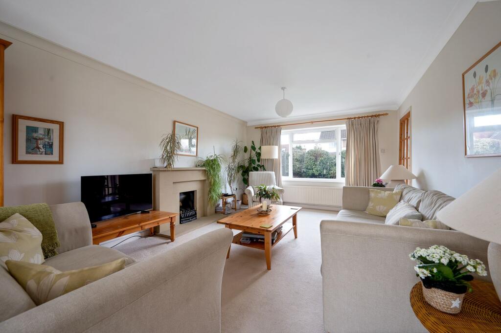 Queens Walk, Stamford, PE9 photo 4