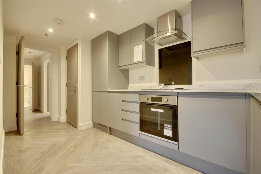 Apartment in Portsmouth - View 4