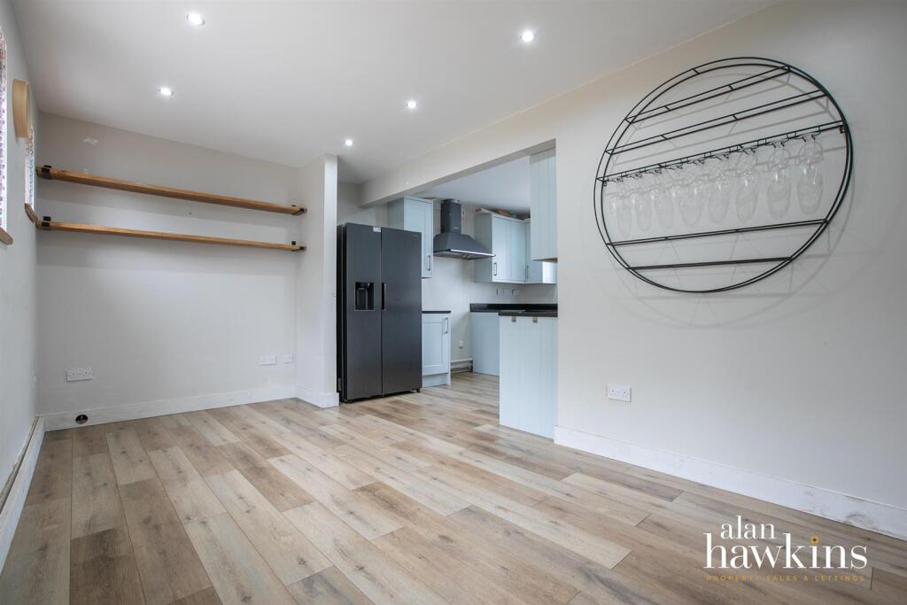 House in Swindon - View 4
