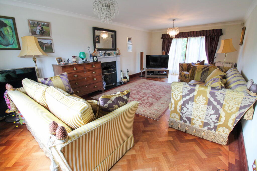 The Glebe,Upton,Gainsborough,DN21 5PD photo 3