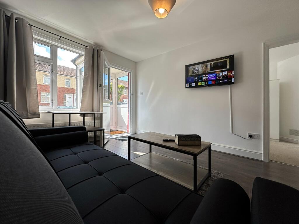 Apartment in Coventry - View 4