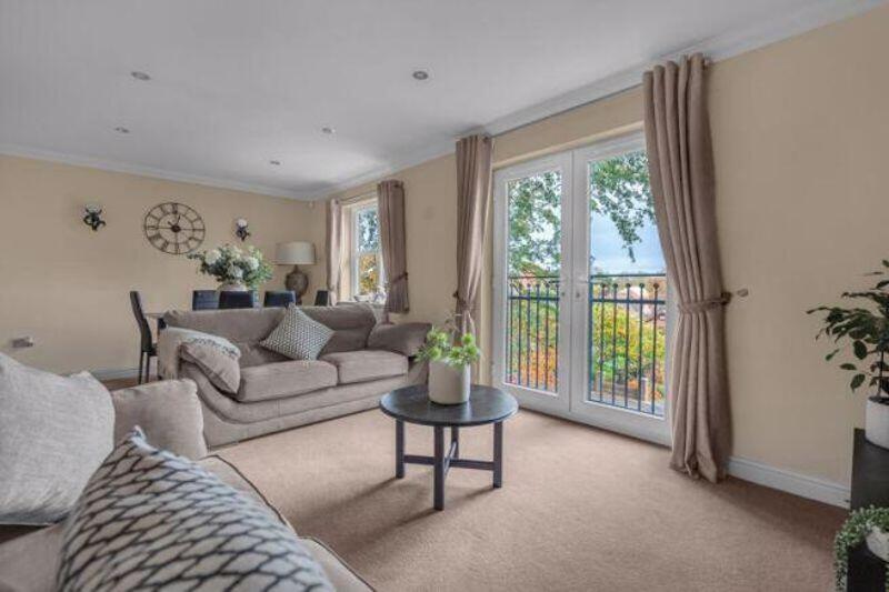 Apartment in Humberston, North East Lincolnshire - View 4