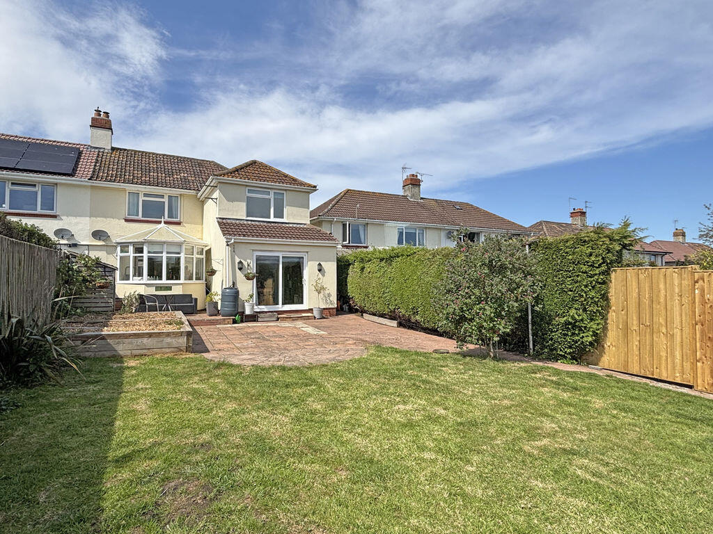 4-bed semi-detached on Blackdown Road, Wellington, £285,000