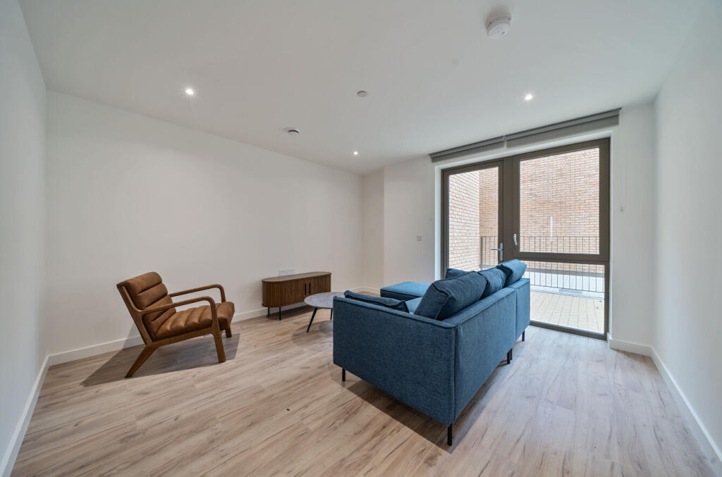 Main image of property: 2 bed, 11th floor, Adur, Refinery House in Anchors Point