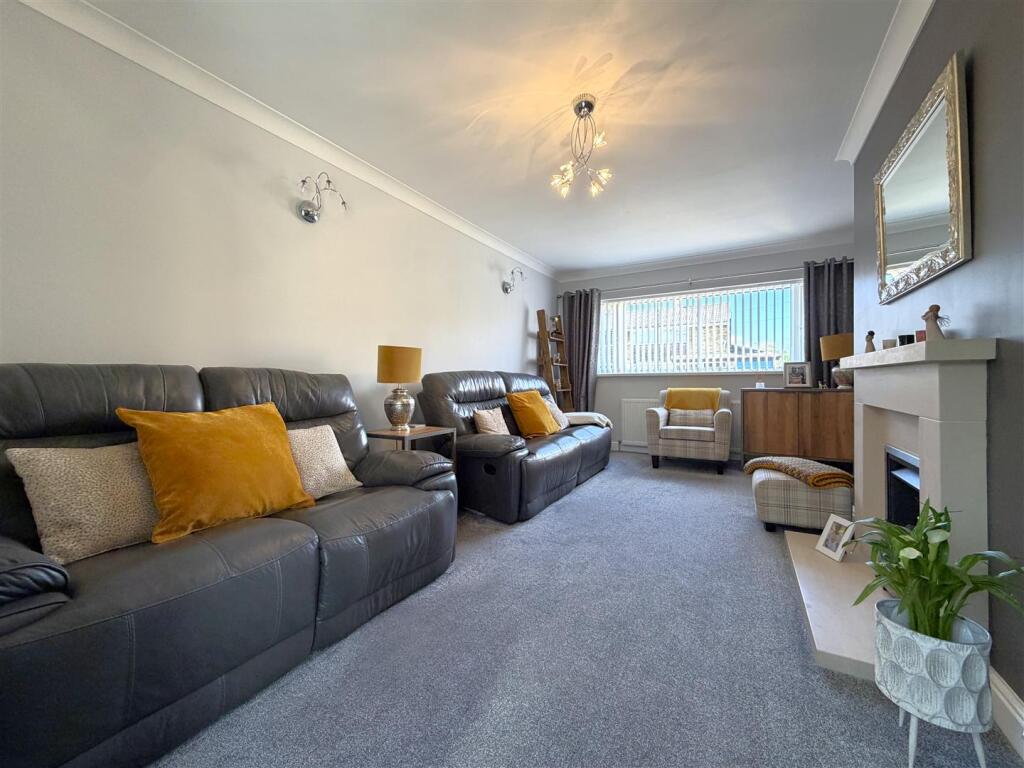 House in Nottingham - View 5