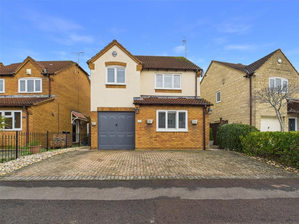 3-bed detached on The Causeway, Quedgeley, Gloucester, Gloucestershire, GL2, £350,000