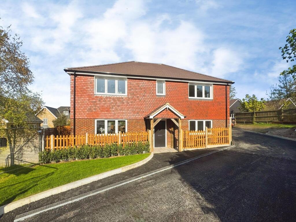 Main image of property: Henwood Green Road, Pembury, Tunbridge Wells, Kent, TN2