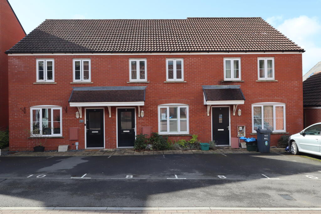 2-bed terraced on 8, Nimrod Way, Wells, £240,000