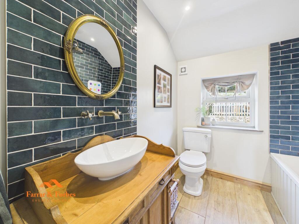 Additional image 16 of New Row, Winewall, BB8