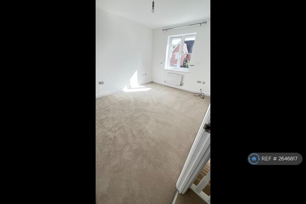Leventon Place, Trowbridge, BA14 photo 4