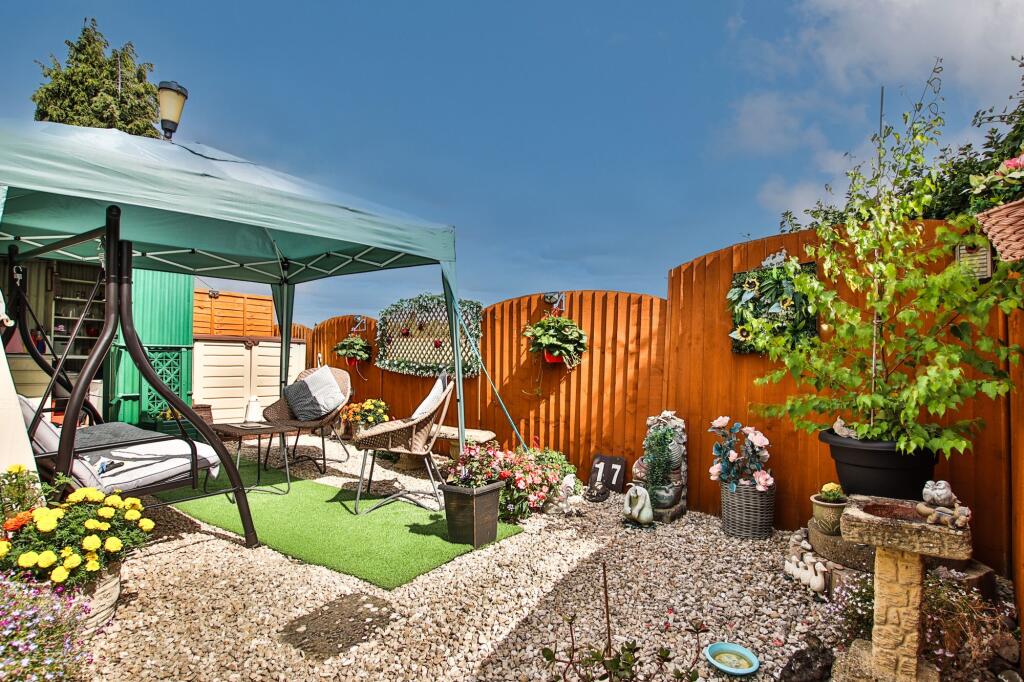 House in Worcester - View 3