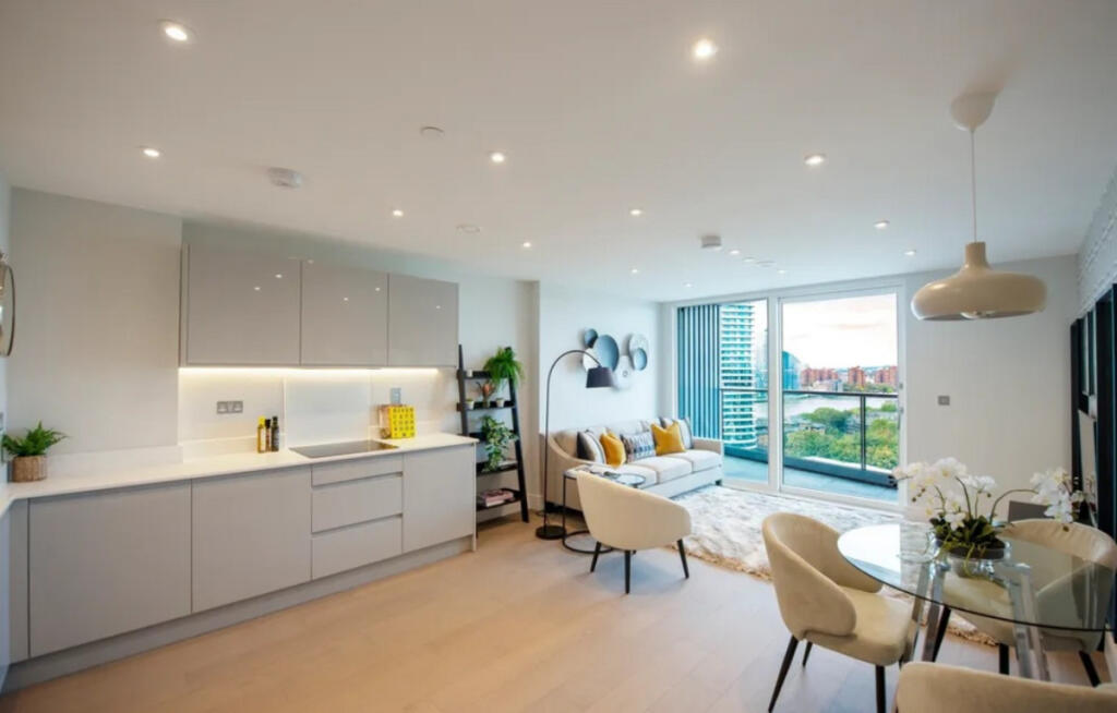 Main image of property: Unit 15E/76 Vision Point, Battersea, SW11