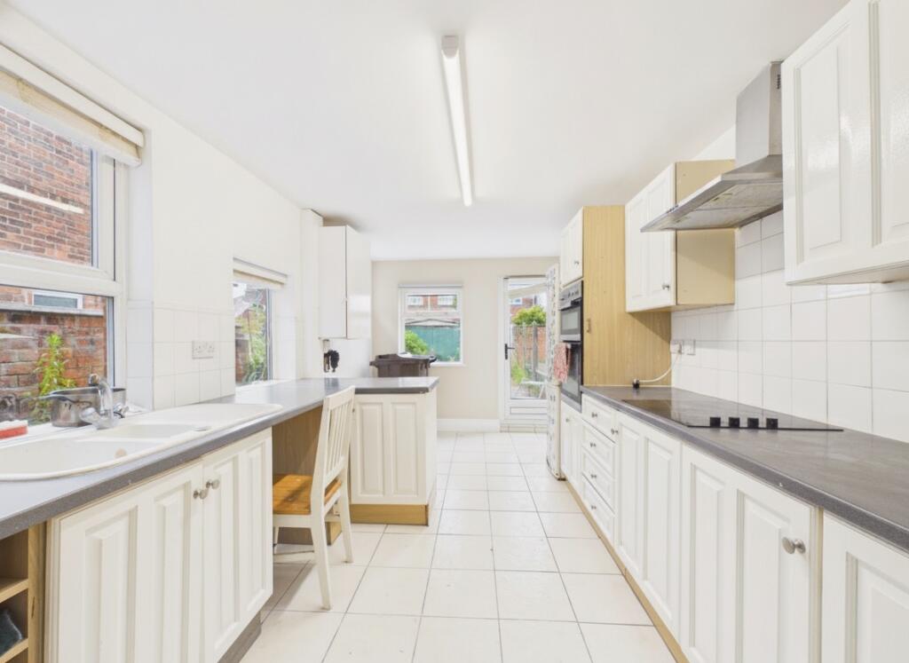 House in Hull, Kingston upon Hull - More