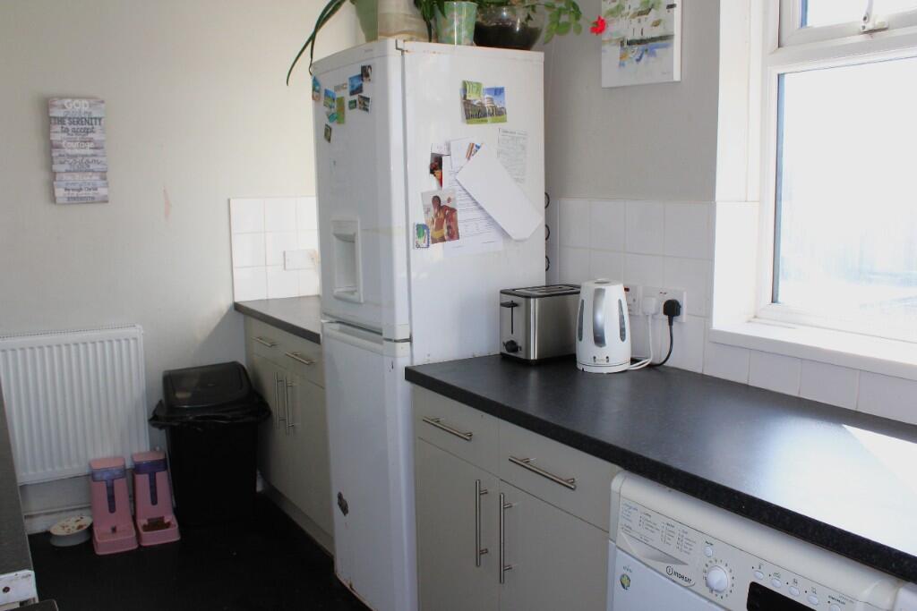 Apartment in Adur, West Sussex - View 5
