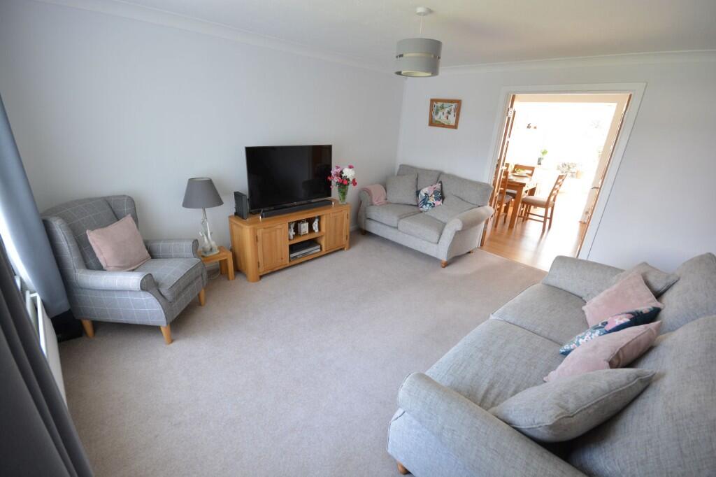 Lynwood Drive, Merley, Wimborne, Dorset, BH21 photo 3