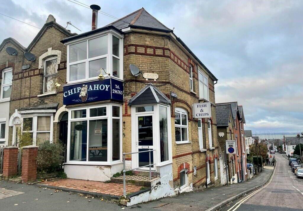 Main image of property: 36 Victoria Road, Cowes, Isle Of Wight, PO31 7JH