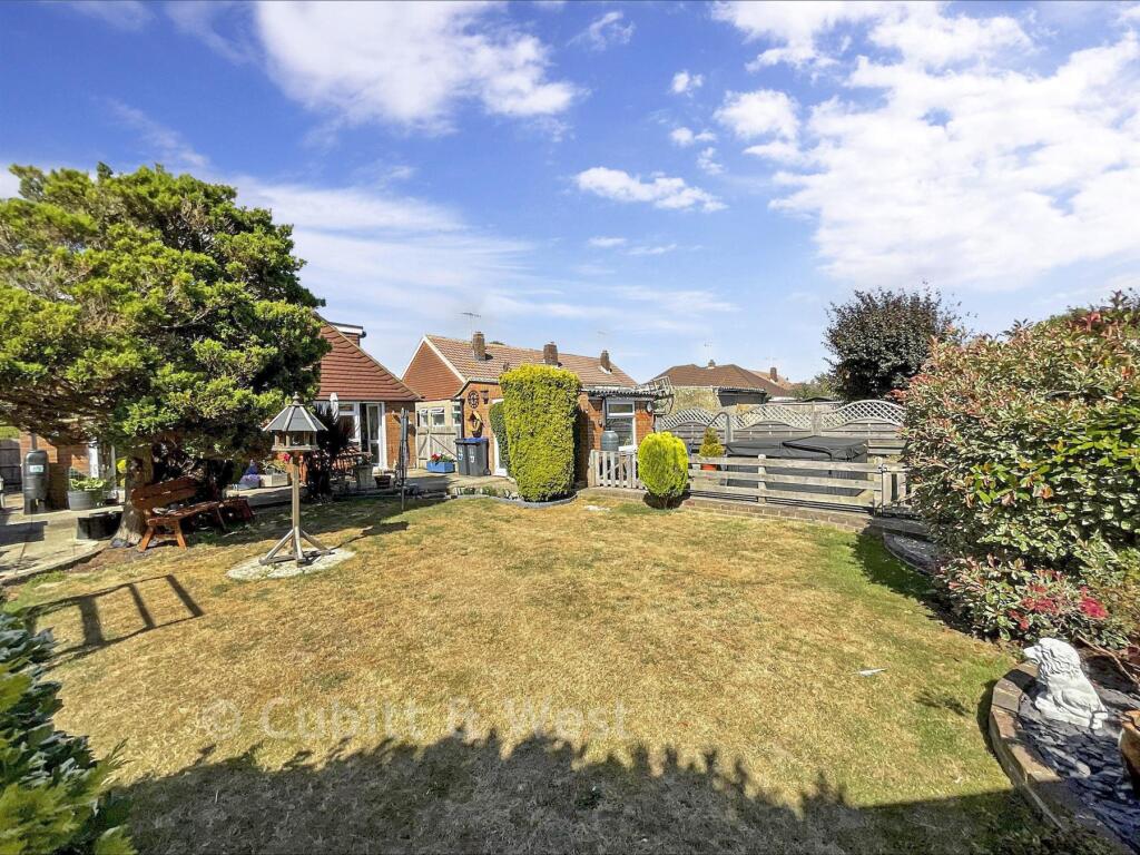 House in Adur, Sompting - View 4