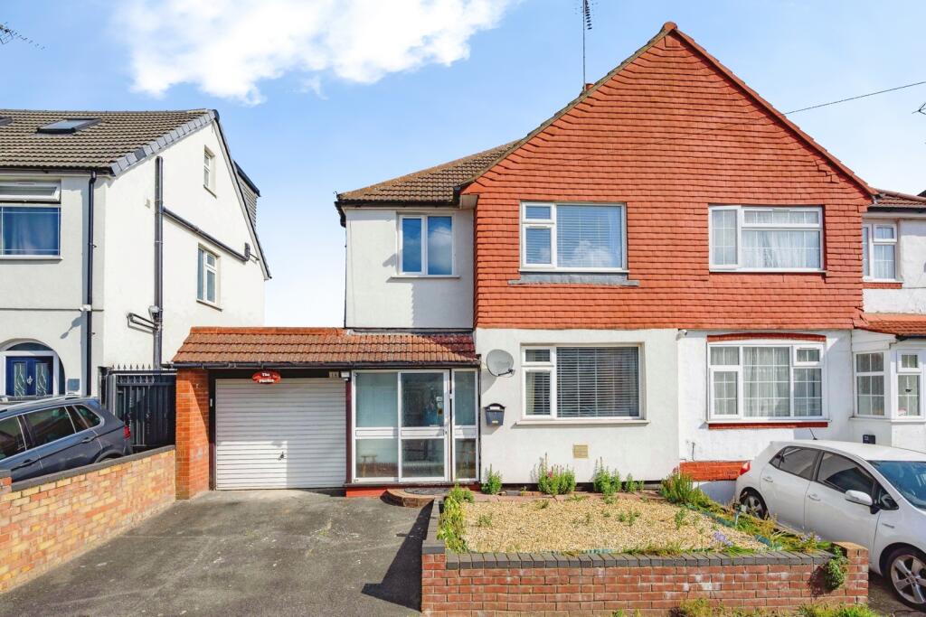 Main image of property: Weatherby Road, Luton, Bedfordshire, LU4
