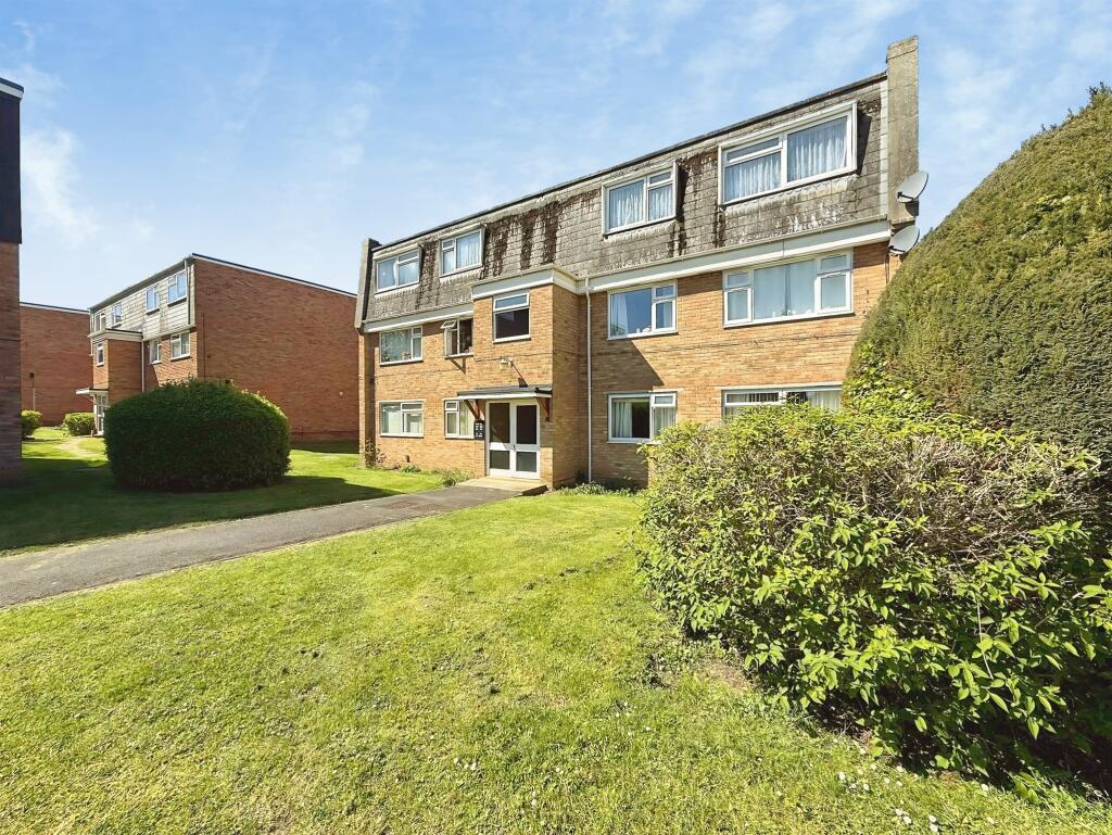 Main image of property: Helmsdale, Swindon