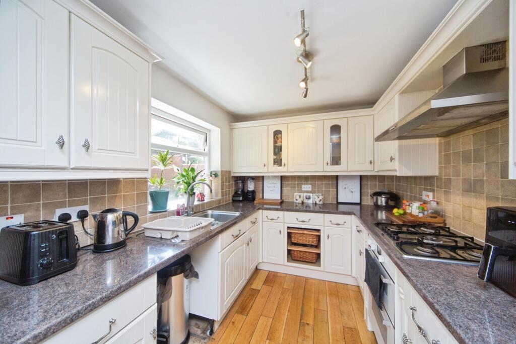 House in Old Colwyn, Conwy - View 4