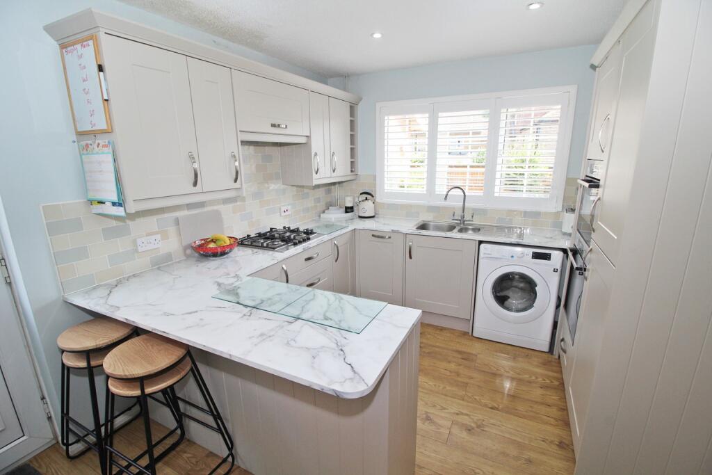 House in Toddington, Central Bedfordshire - View 4