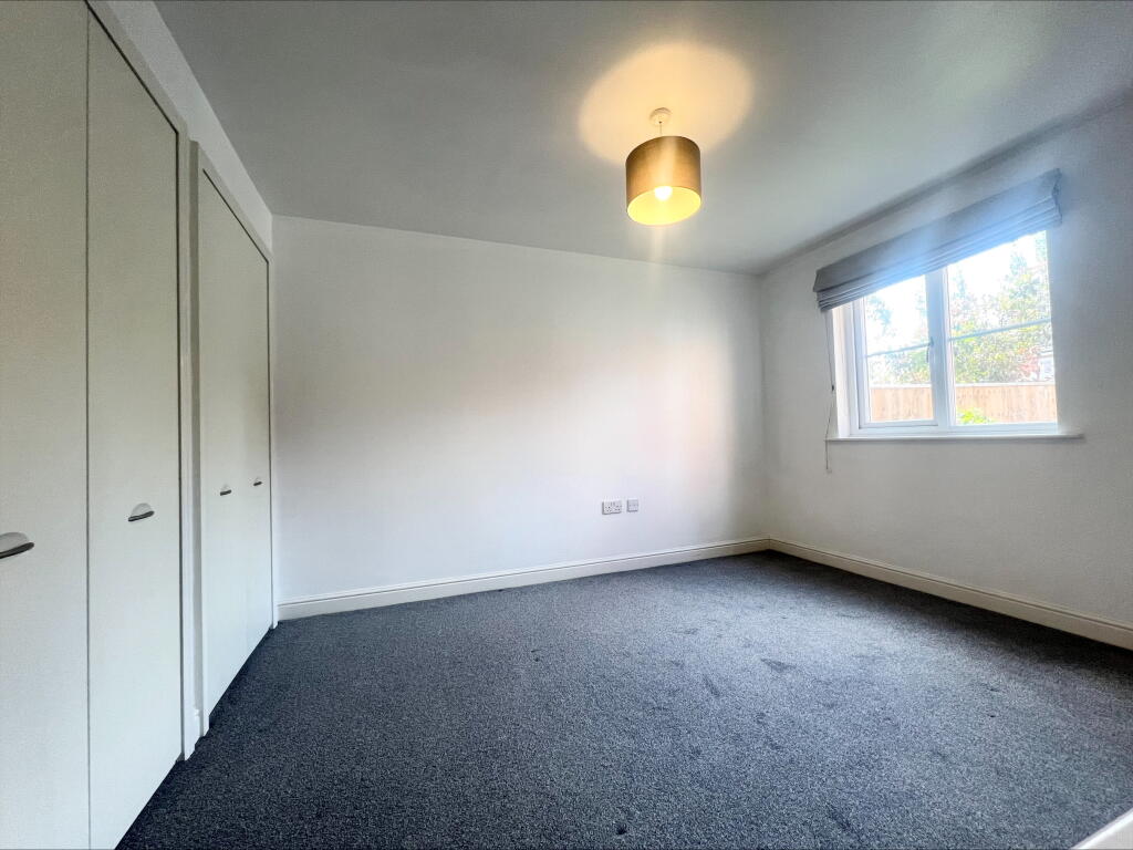 Apartment in Chippenham, Wiltshire - View 5