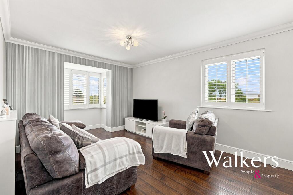 Apartment in Romford - View 2