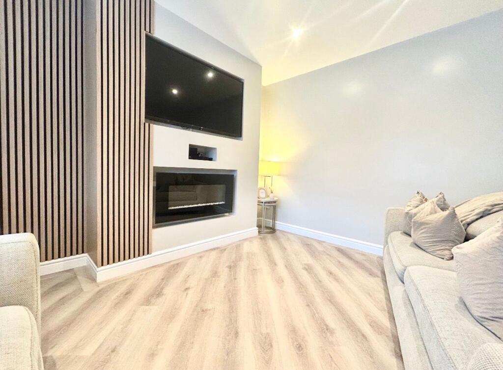 House in Dudley, West Midlands - View 4