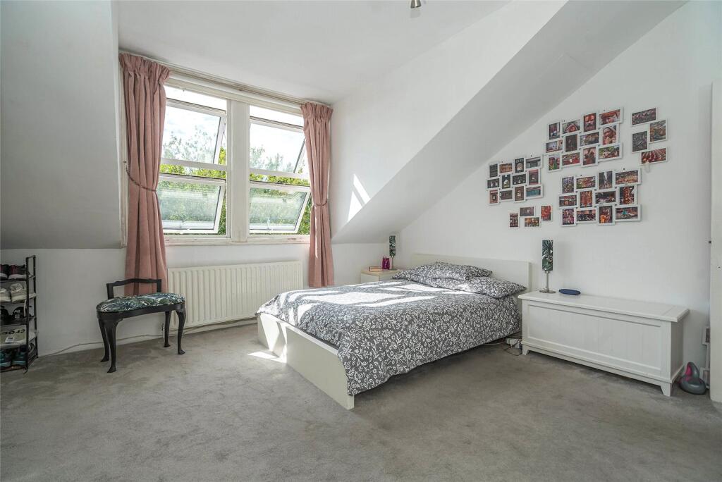 Apartment in London - View 5