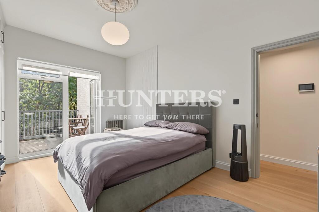Apartment in London - View 5