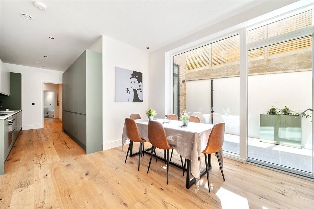 Apartment in London - View 5