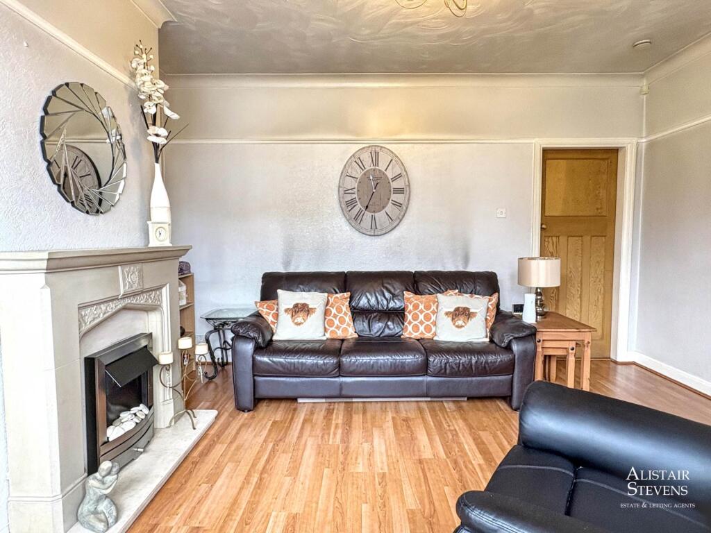 House in Oldham - View 4