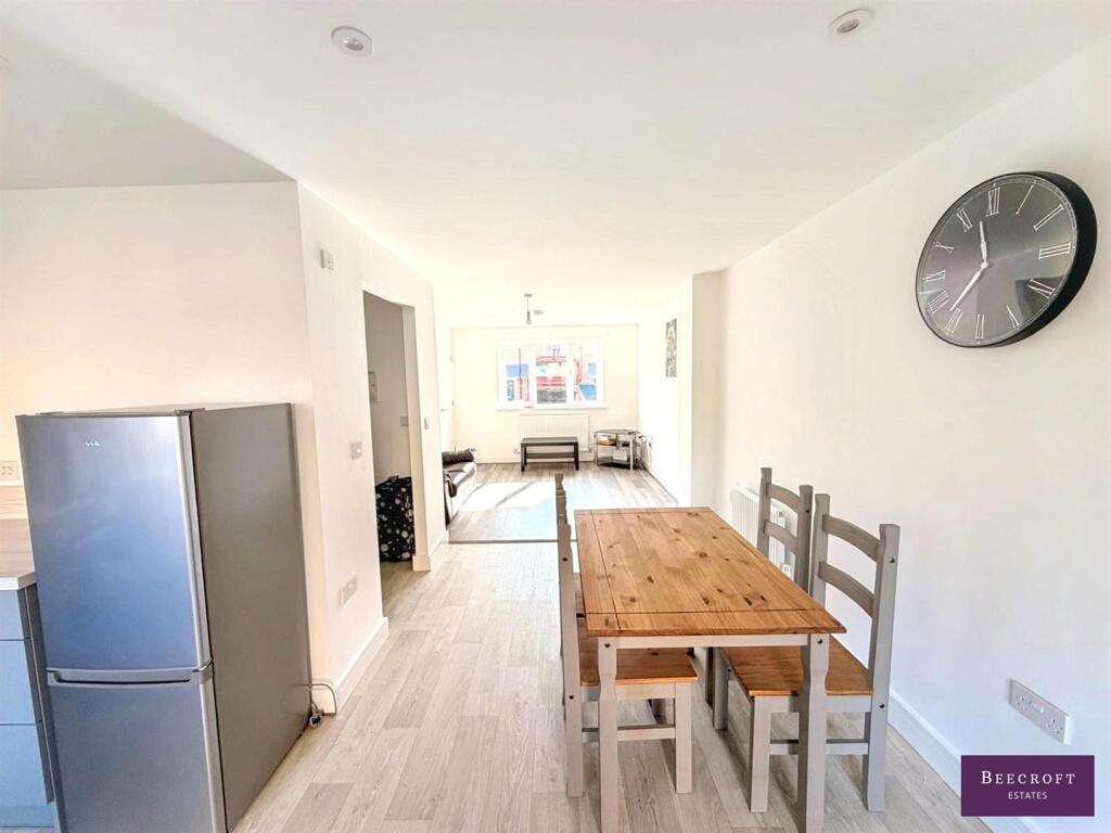 House in Sheffield - View 4