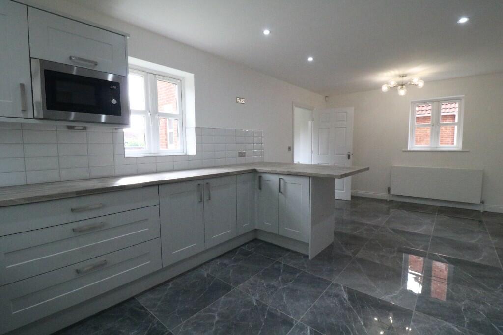 8 Harris View, Epworth DN9 1GJ photo 4