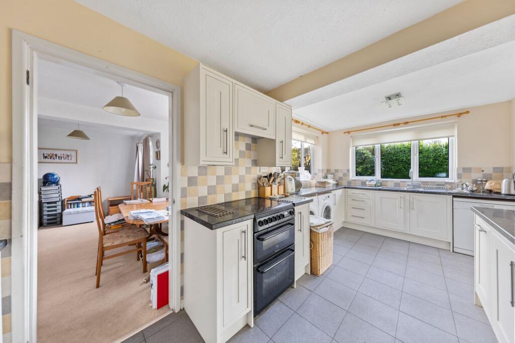 Stanstead Avenue, Penketh, WA5 photo 3