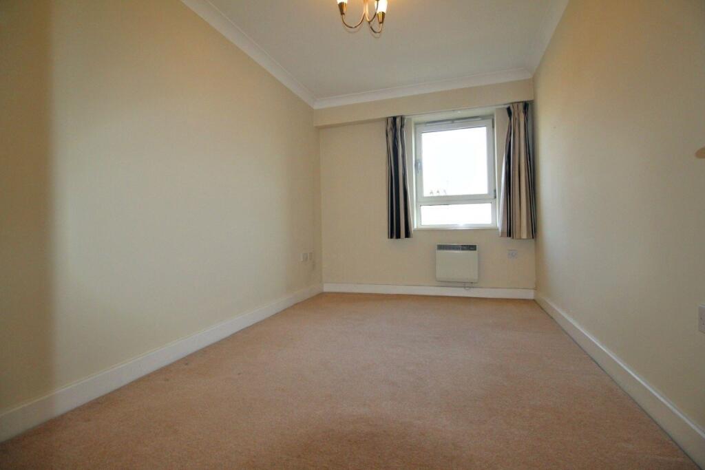 Apartment in Sheffield - View 5