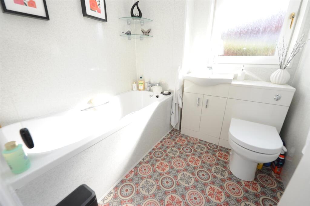 Additional image 28 of Cote Farm Lane, Thackley, Bradford