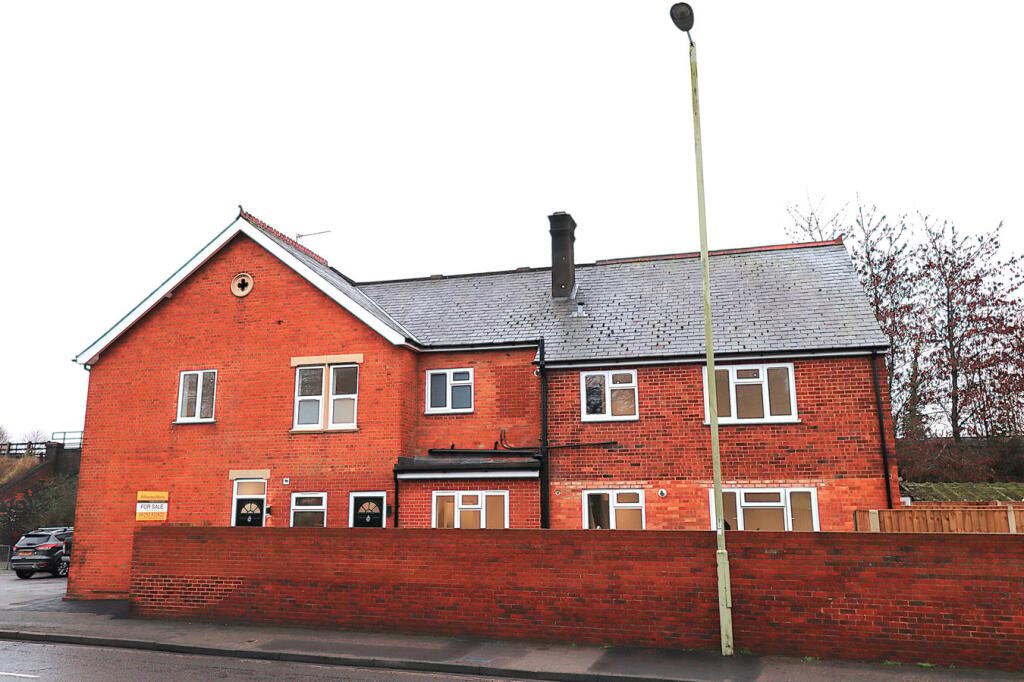 Main image of property: Fleet Road, FARNBOROUGH, GU14