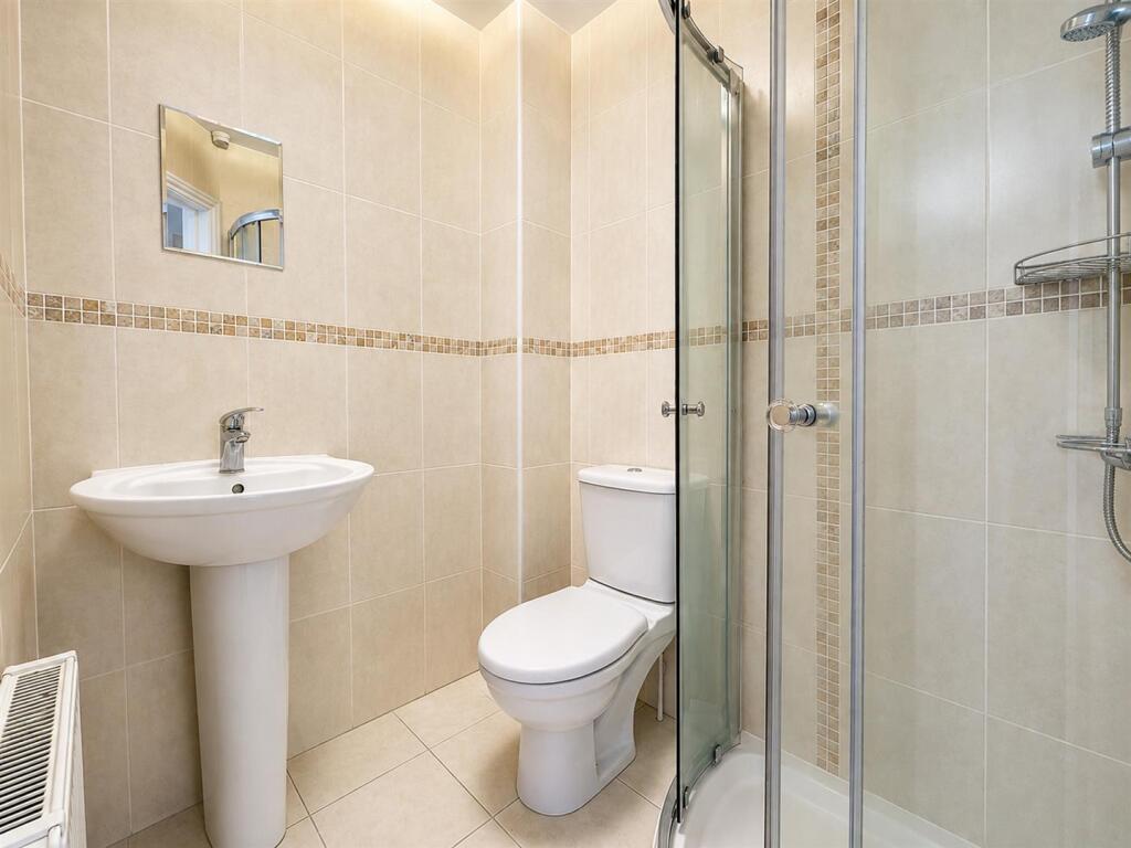 Apartment in Cheltenham, Warden Hill, Lansdown - View 5