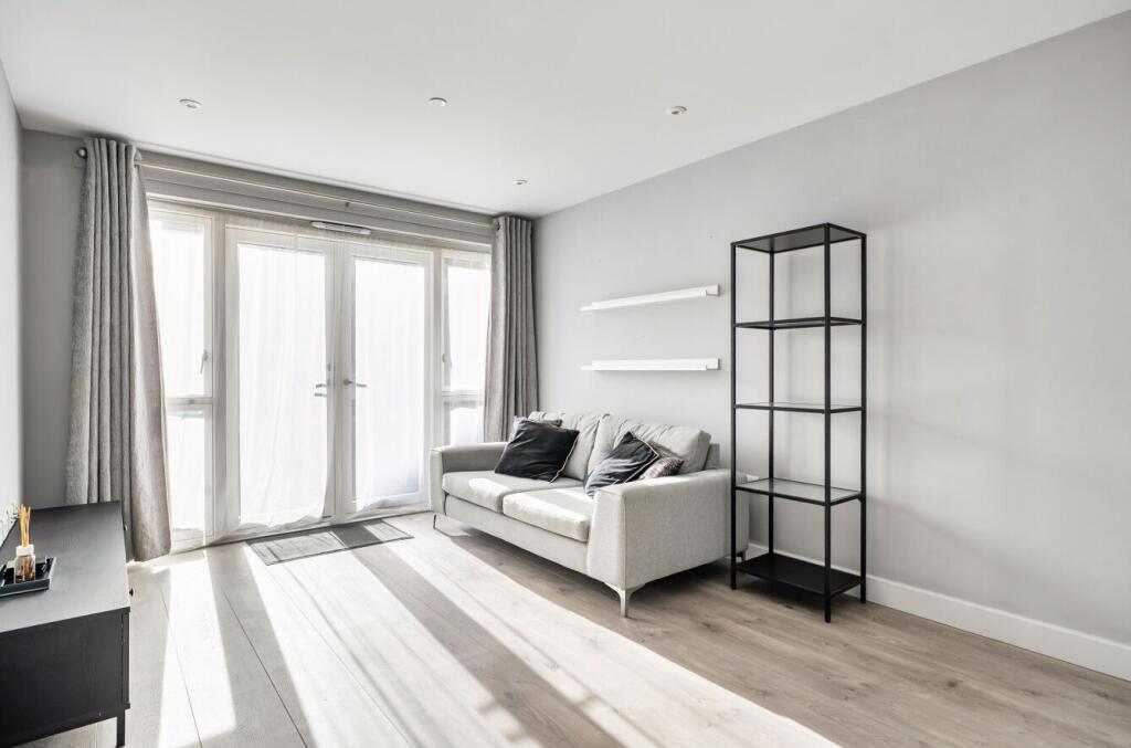 Apartment in Tandridge, Whyteleafe - View 2