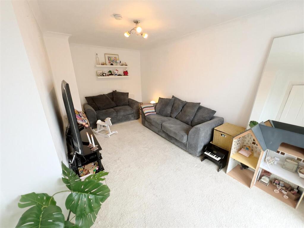 House in Chester, Saltney Ferry, Saltney - View 3