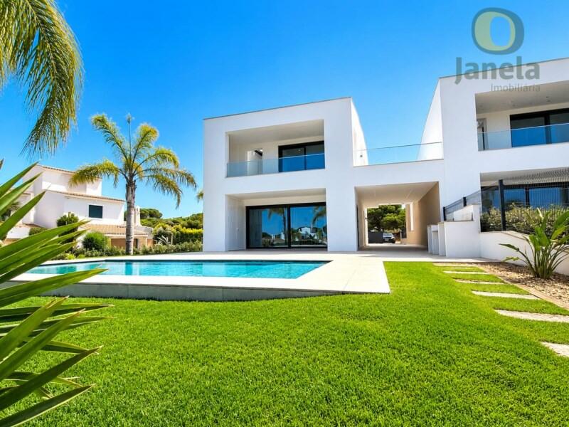 Main image of property: Algarve, Quarteira