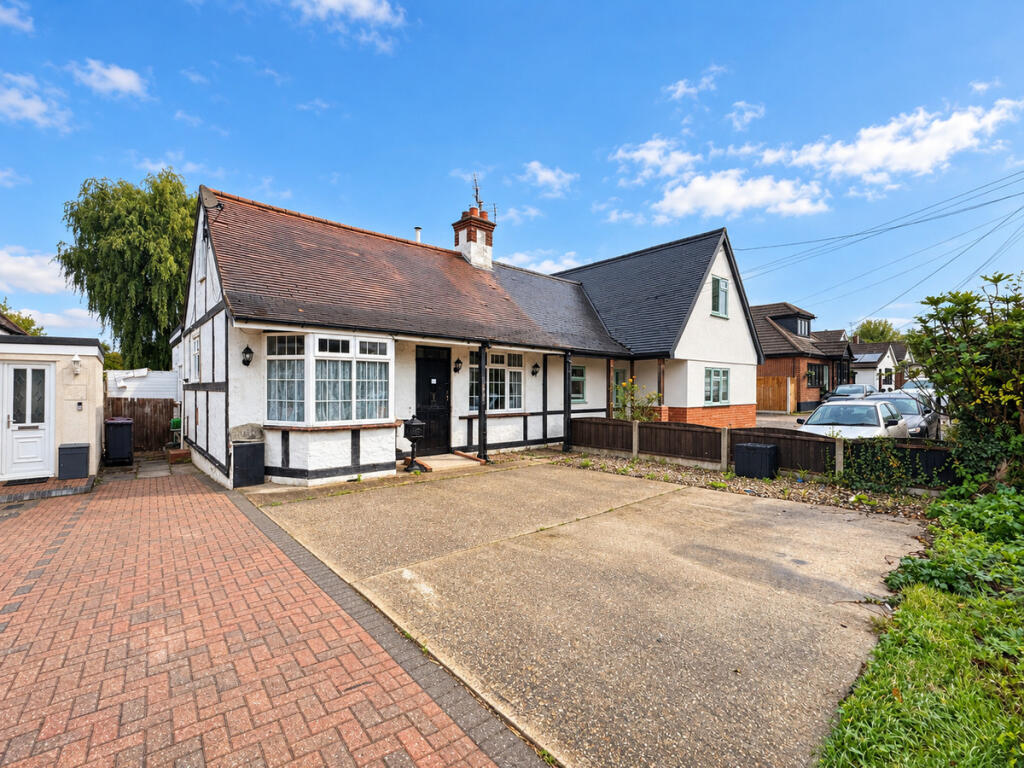 Main image of property: Rawreth Lane, Rayleigh