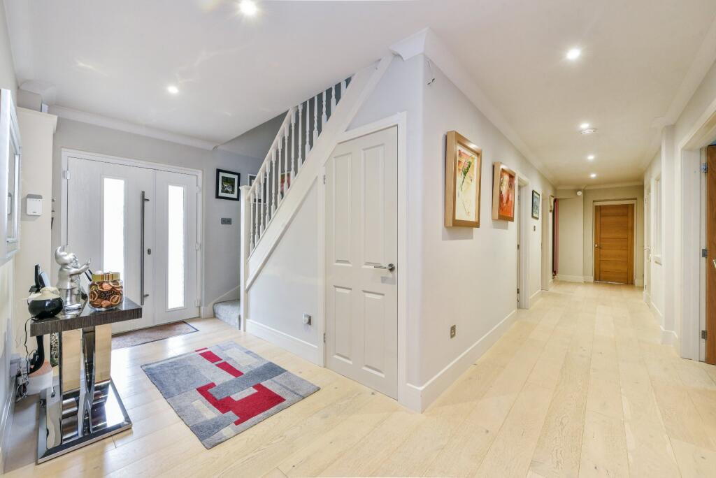 House in East Hampshire, South Town, Medstead - View 5