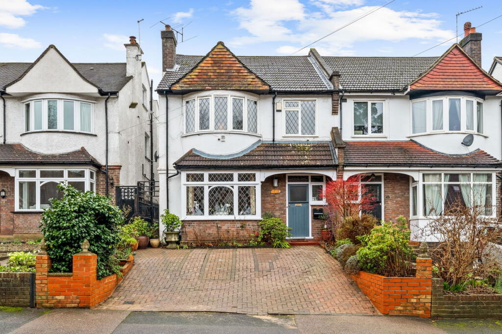 Main image of property: Dale Road, Purley, CR8 2EB