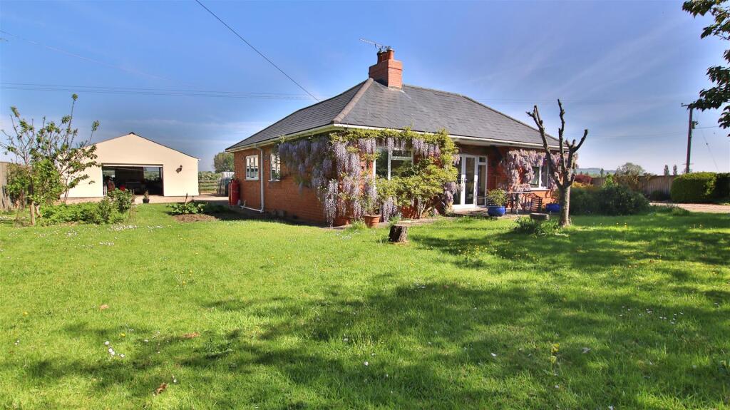Main image of property: Astonfields Lane, Ashchurch, Tewkesbury