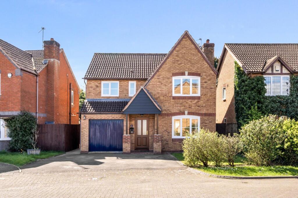 Main image of property: 6 Kidnams Walk, Whitminster, GL2 7NL