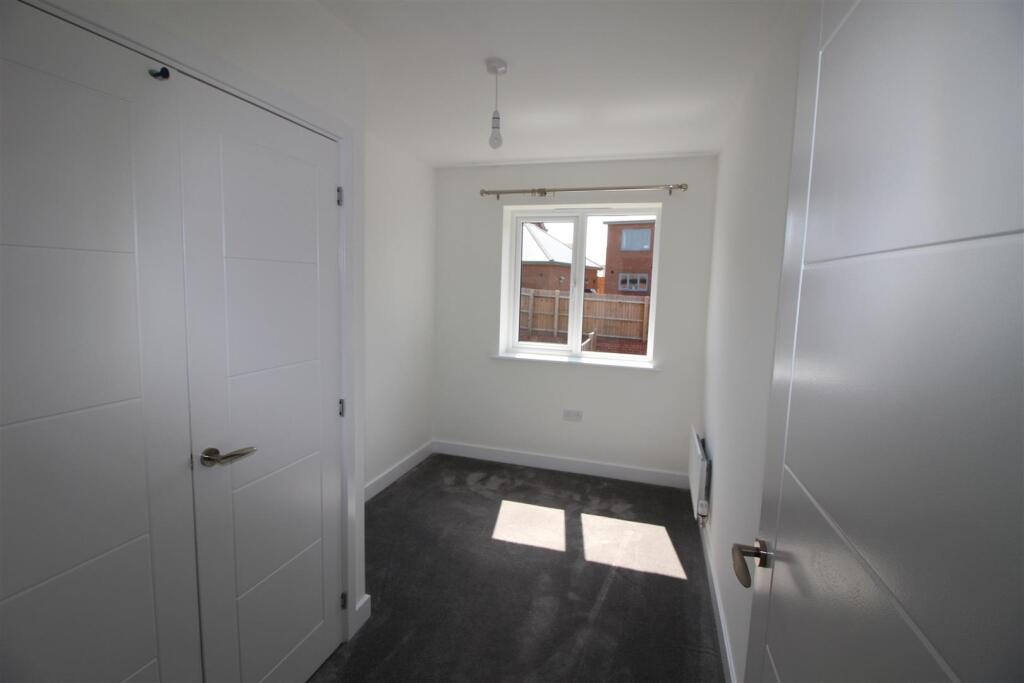 House in Braintree, Coggeshall - More